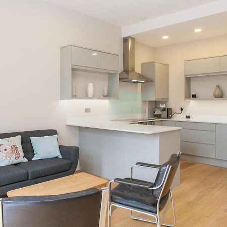 Pass The Keys - Spacious Flat With Private Sun Terrace In South East London Bagian luar foto