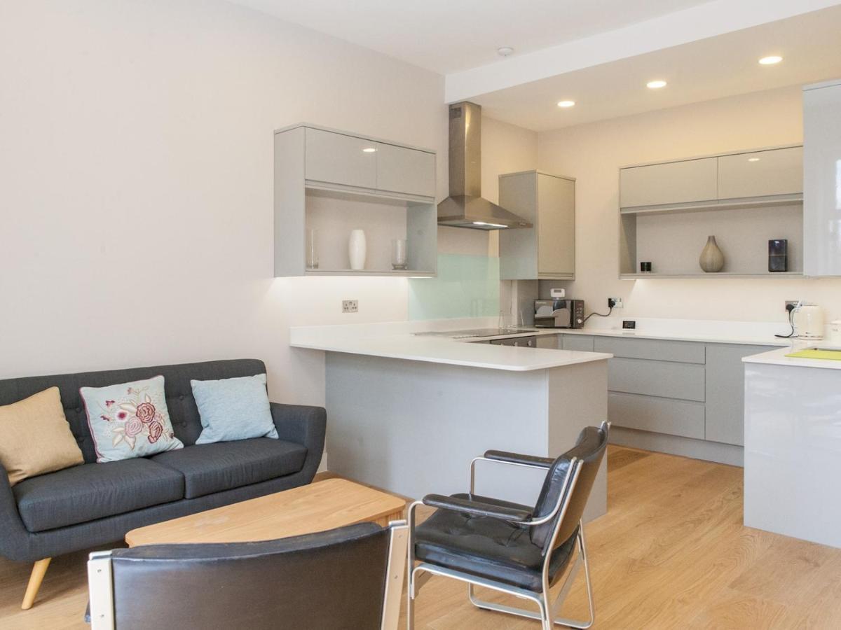 Pass The Keys - Spacious Flat With Private Sun Terrace In South East London Bagian luar foto